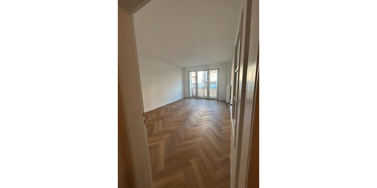 Erdgeschoßwohnung Düsseldorf Stadtbezirk 2 - 4 Zimmer, 106 m&sup2;, 1.696&euro; | Angebot:24832812