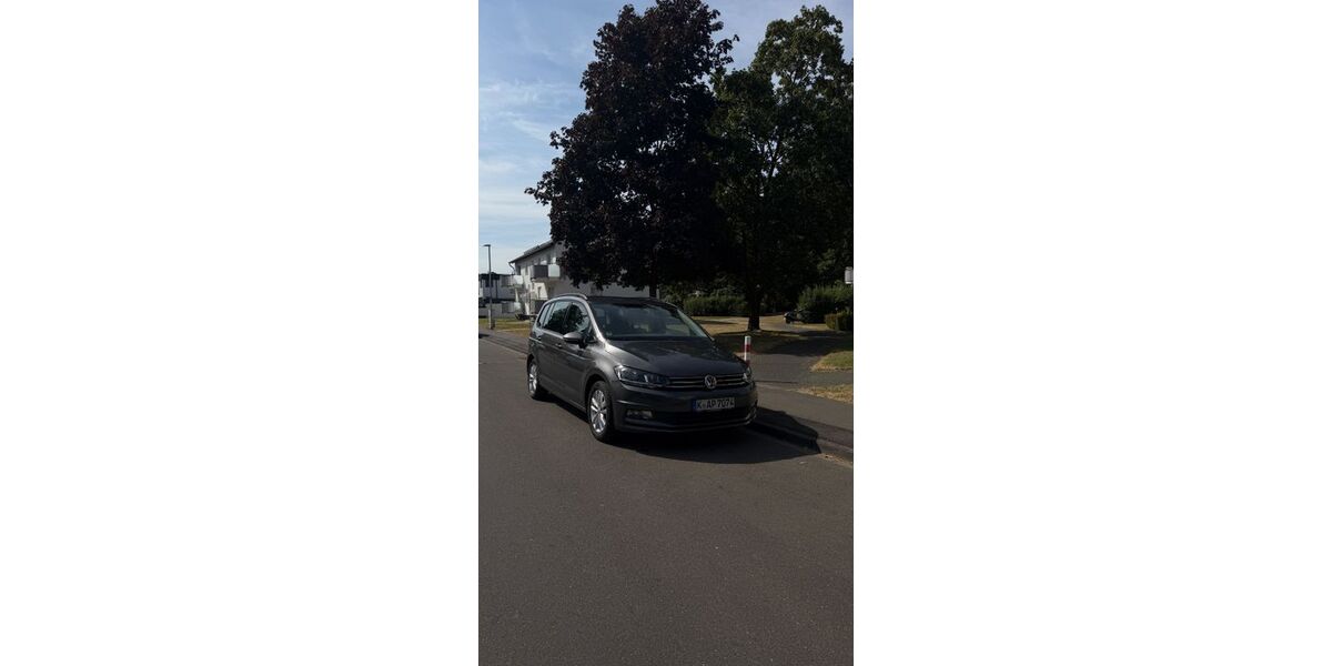VW Touran 76.580 km 16.000 &euro; Köln 50935