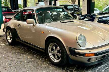 Porsche 911 221.181 km 72.800 € Düsseldorf 40595