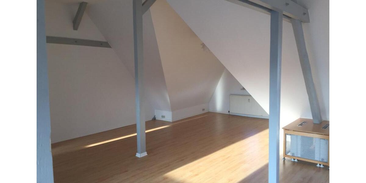 Dachgeschoßwohnung Köln Mülheim - 2 Zimmer, 71 m&sup2;, 1.050&euro; | Angebot:24843196