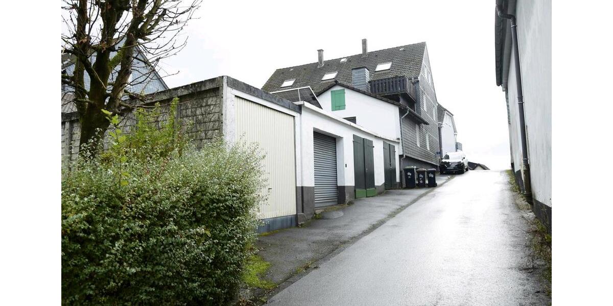 Mehrfamilienhaus, Wohnhaus Radevormwald - 9 Zimmer, 317 m&sup2;, 349.000&euro; | Angebot:24740260