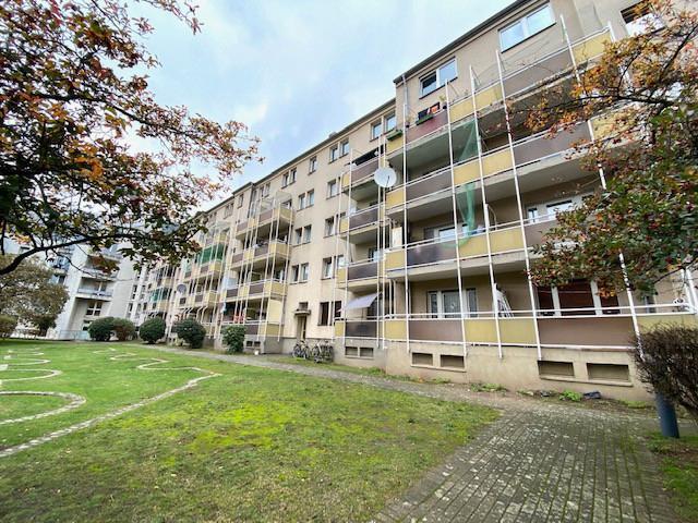 Etagenwohnung Düsseldorf Oberbilk - 3 Zimmer, 74 m&sup2;, 881&euro; | Angebot:25646818
