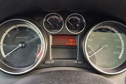 Peugeot 308 170.400 km 2.250 &euro; Leverkusen 51373