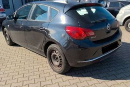 Opel Astra 181.000 km 3.000 &euro; Leverkusen 51377