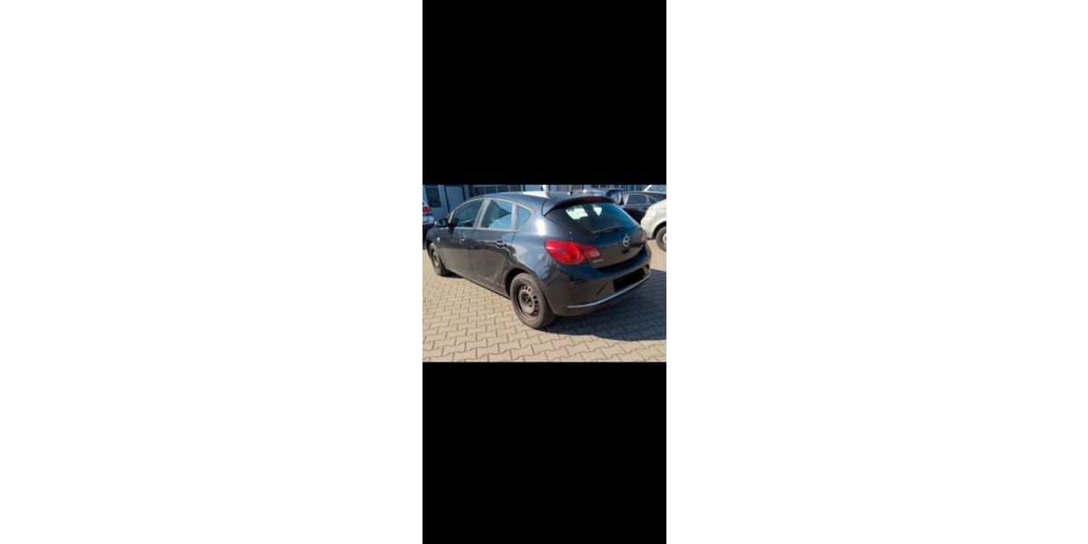 Opel Astra 181.000 km 3.000 &euro; Leverkusen 51377