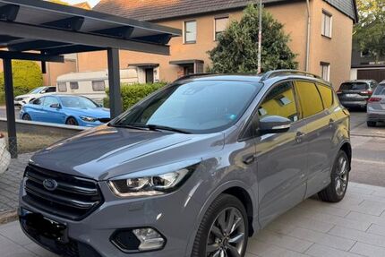 Ford Kuga 117.500 km 18.999 &euro; Köln 51147