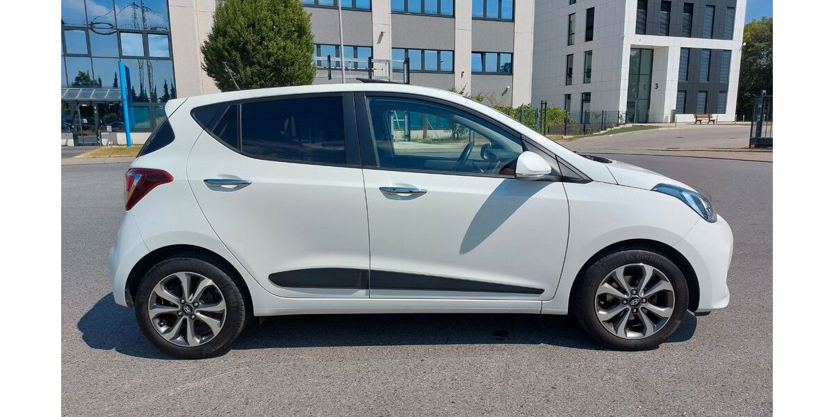 Hyundai i10 77.100 km 10.995 &euro; Monheim 40789