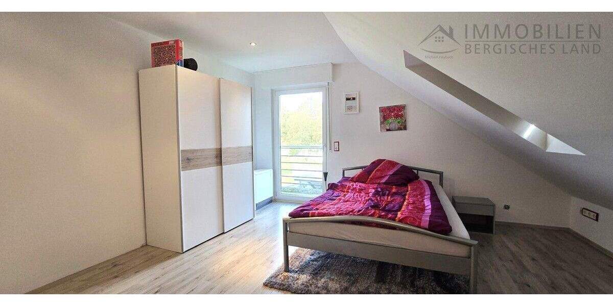 Einfamilienhaus Hückeswagen Kobeshofen - 6 Zimmer, 220 m&sup2;, 529.000&euro; | Angebot:25737808