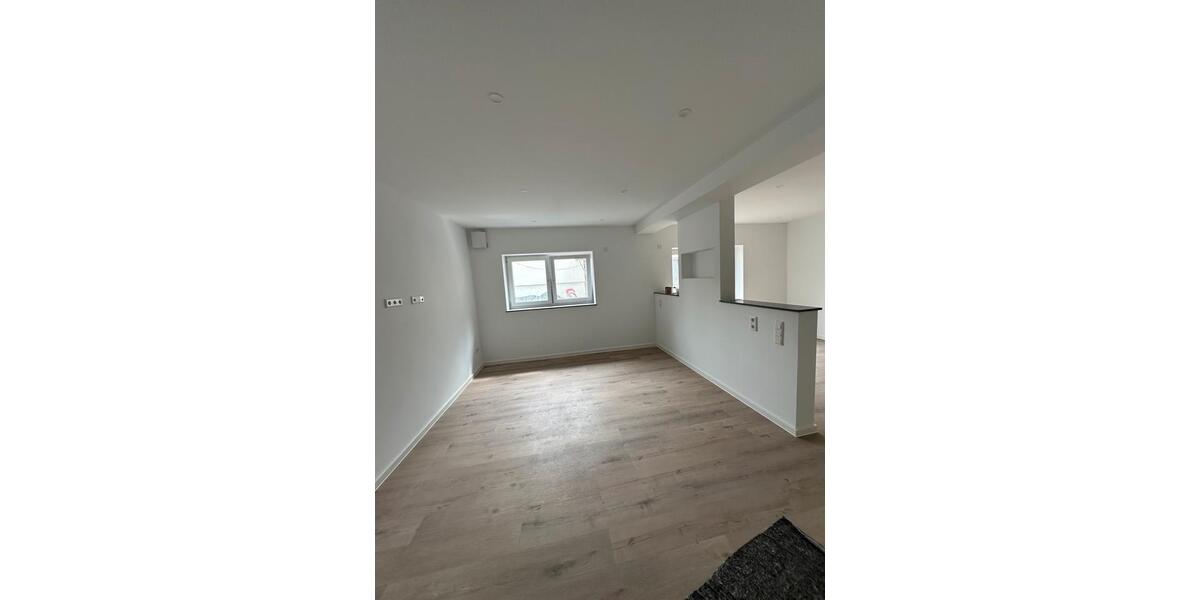 Erdgeschoßwohnung Leverkusen Bürrig - 2 Zimmer, 62 m&sup2;, 1.050&euro; | Angebot:26579738