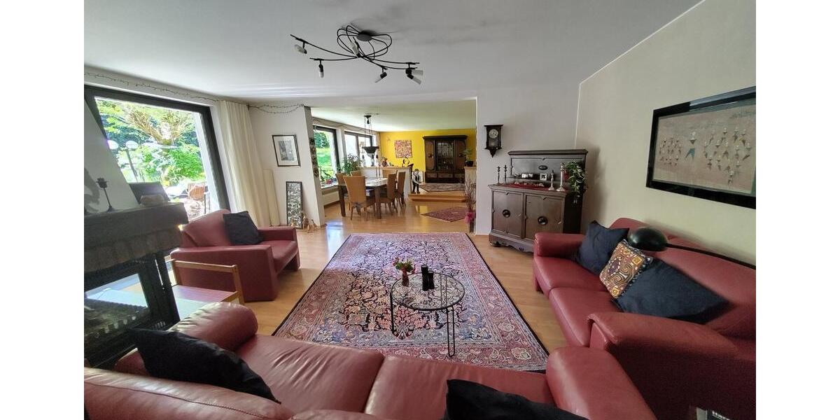 Einfamilienhaus Leverkusen Bergisch Neukirchen - 12 Zimmer, 460 m&sup2;, 899.000&euro; | Angebot:26417589