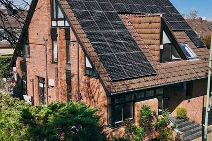 Haus Neuss Furth-Mitte - 9 Zimmer, 302 m&sup2;, 1.250.000&euro; | Angebot:23939467