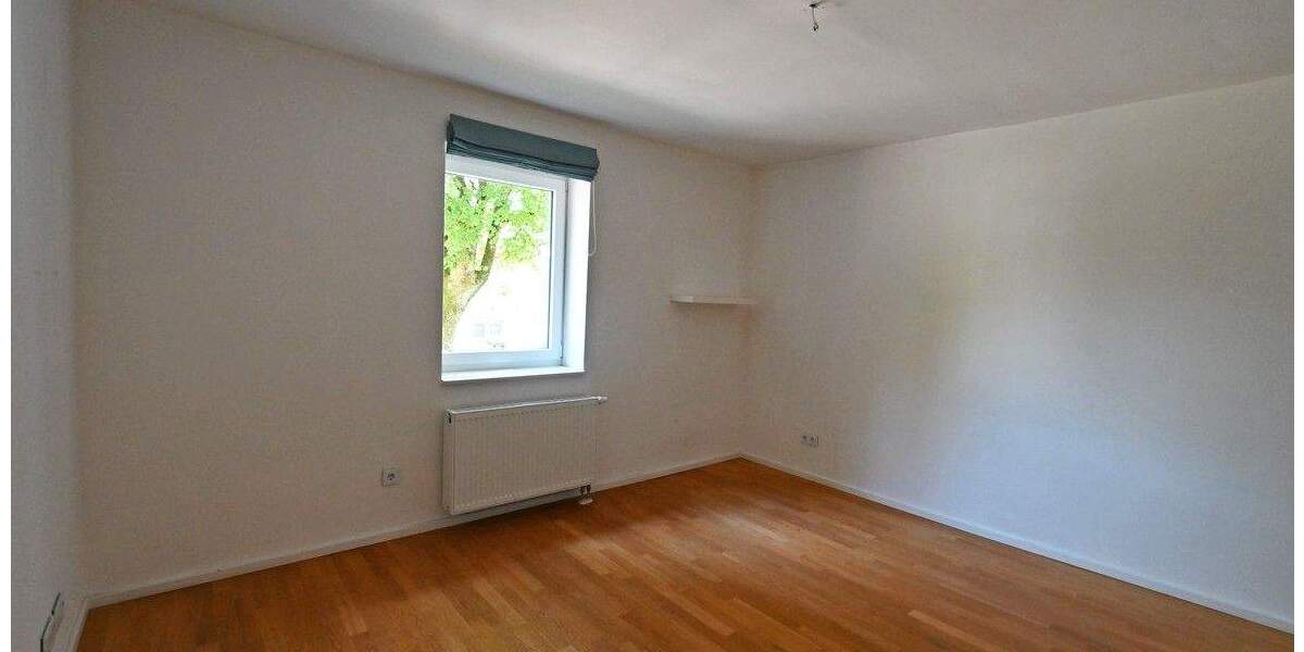 Einfamilienhaus Ratingen Hösel - 8 Zimmer, 208 m&sup2;, 1.195.000&euro; | Angebot:23880353