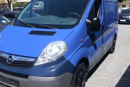 Opel Vivaro 86.000 km 6.800 &euro; Bergisch Gladbach 51469