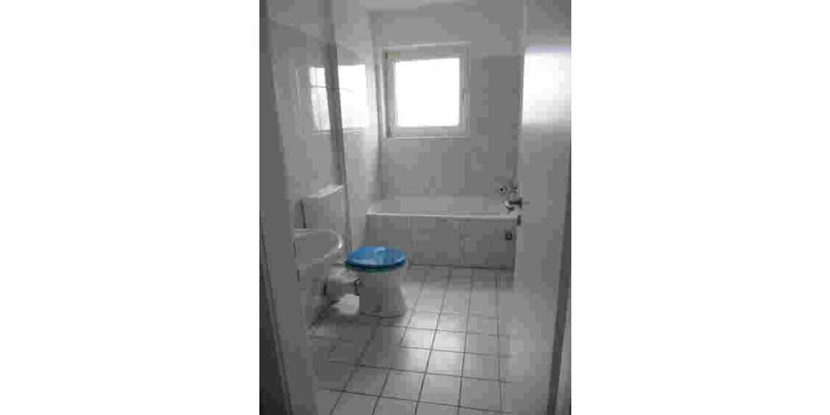 Etagenwohnung Velbert Pöthen - 3 Zimmer, 74 m&sup2;, 548&euro; | Angebot:24774272