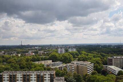 Mit Blick über Homberg, 2,5-Raum Wohnung, 63m², Balkon, 20. Etage