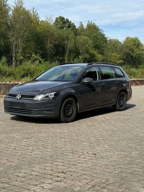 VW Golf 179.078 km 8.900 € Engelskirchen 51766