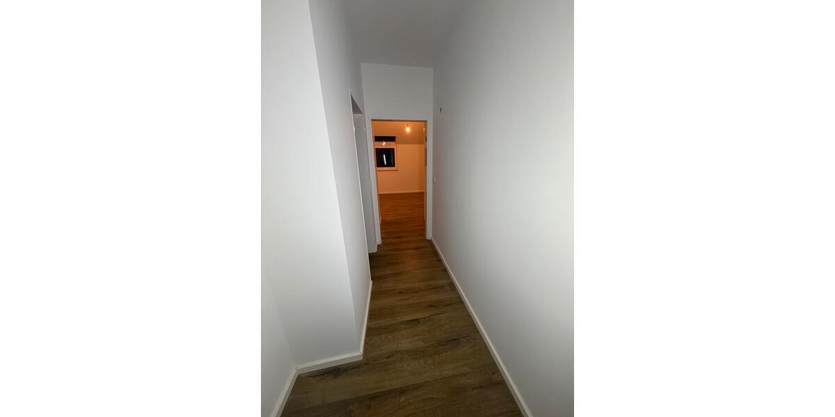 Dachgeschoßwohnung Köln Nippes - 2 Zimmer, 52 m&sup2;, 1.250&euro; | Angebot:24200802