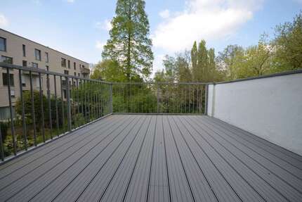 Wohnung Düsseldorf Niederkassel - 4 Zimmer, 116 m&sup2;, 1.960&euro; | Angebot:26857184