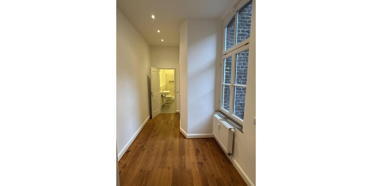 Etagenwohnung Köln Kalk - 4 Zimmer, 112 m&sup2;, 1.705&euro; | Angebot:26021645