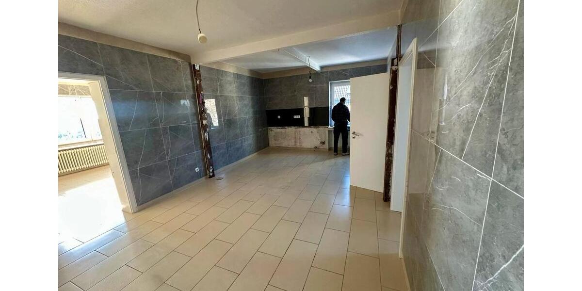 Etagenwohnung Solingen Wald - 4 Zimmer, 115 m&sup2;, 1.400&euro; | Angebot:25922776