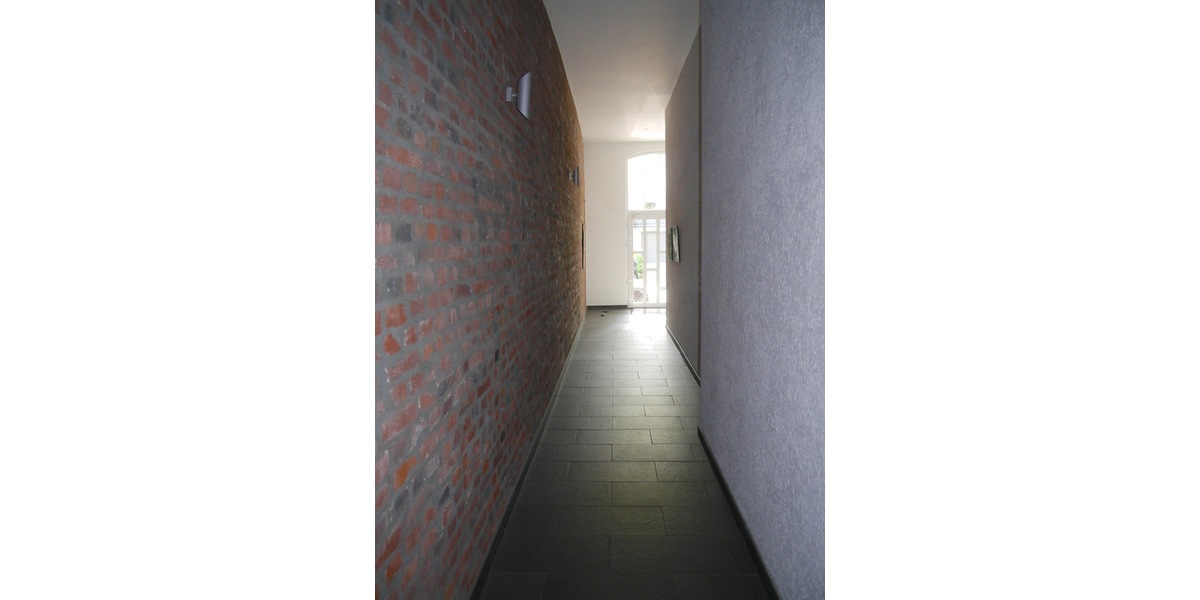 SG, komfortable 83m² 2 Zi. Loftwohnung mit Unikat-Charakter, Balkon, Stellplatz, EBK - Wohnanlage Solingen Mitte | Angebot:27003334