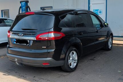 Ford S-Max 189.000 km 7.490 &euro; Wuppertal 42287