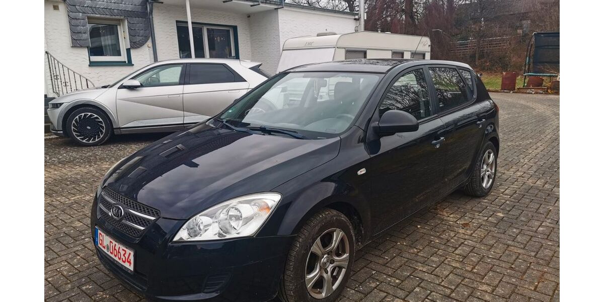 Kia ceed / Ceed 100.500 km 4.500 &euro; Radevormwald 42477