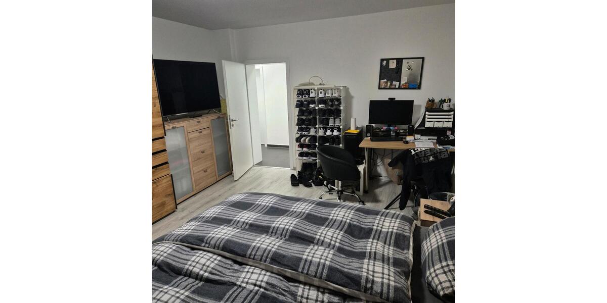 Etagenwohnung Solingen Central - 2 Zimmer, 74 m&sup2;, 990&euro; | Angebot:24488175