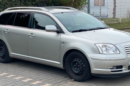 Toyota Avensis 330.000 km 1.500 € Solingen 42657
