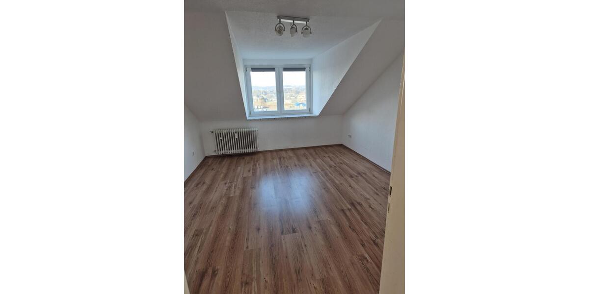 Dachgeschoßwohnung Wuppertal Gemarkung Langerfeld - 3 Zimmer, 69 m&sup2;, 482&euro; | Angebot:24593314