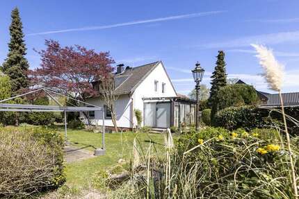 Haus zum Kaufen in Neuss 649.000 € 127 m² 5 zimmer