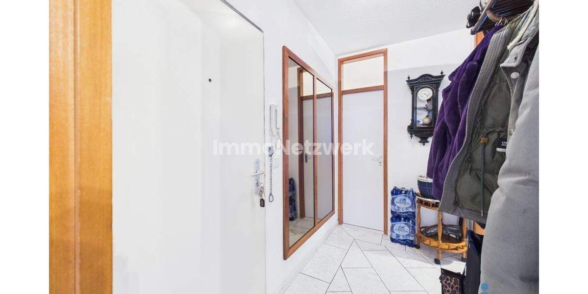 Etagenwohnung Neuss Innenstadt - 3 Zimmer, 78 m&sup2;, 275.000&euro; | Angebot:24814323