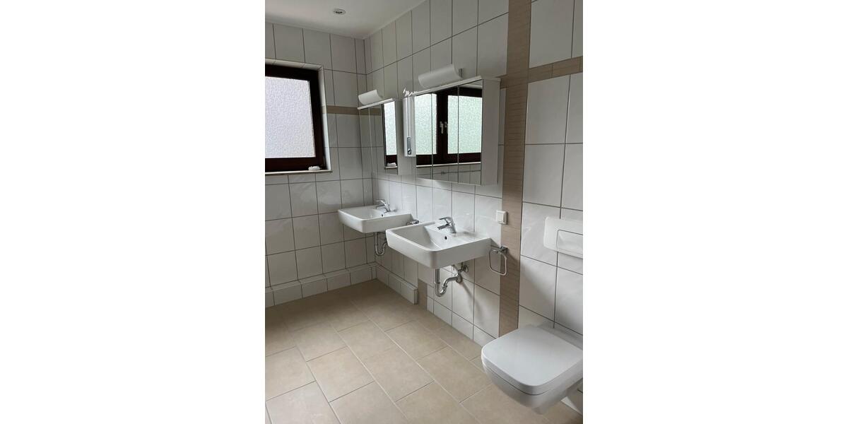 Maisonettenwohnung Bergisch Gladbach Paffrath - 5 Zimmer, 145 m&sup2;, 1.550&euro; | Angebot:27594710