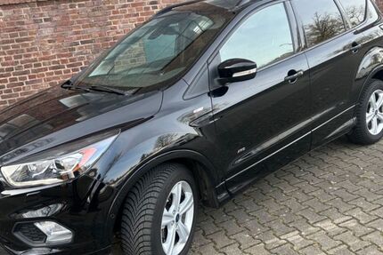 Ford Kuga 195.860 km 8.888 &euro; Köln 51069