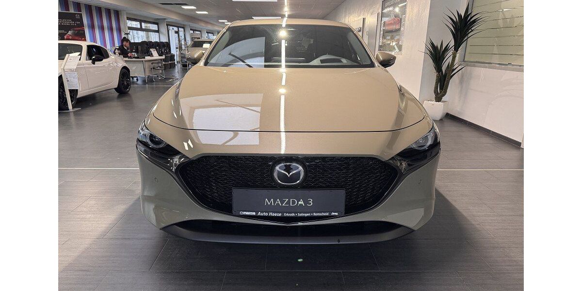 Mazda 3 7.122 km 26.290 &euro; Remscheid 42855