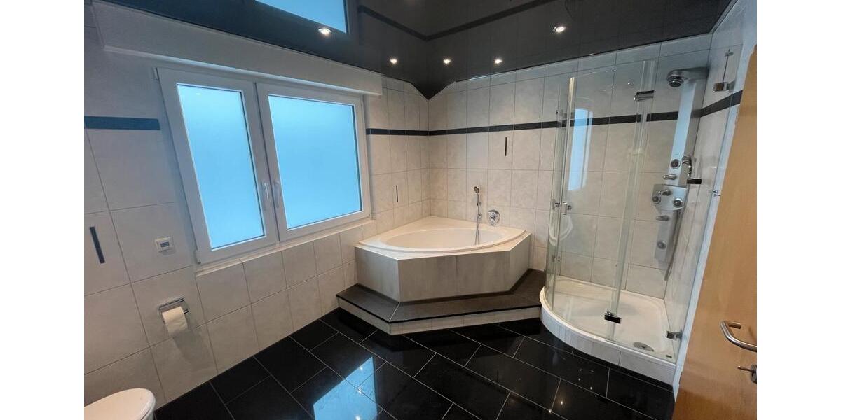 Etagenwohnung Halver - 4 Zimmer, 119 m&sup2;, 810&euro; | Angebot:24827694