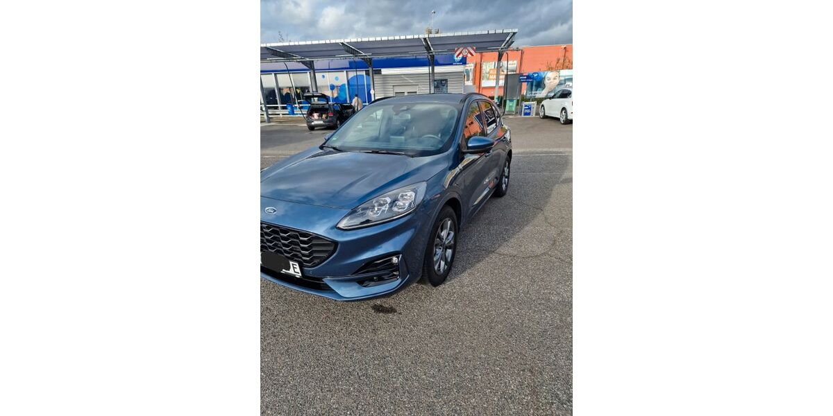 Ford Kuga 59.000 km 22.849 &euro; Köln 51143