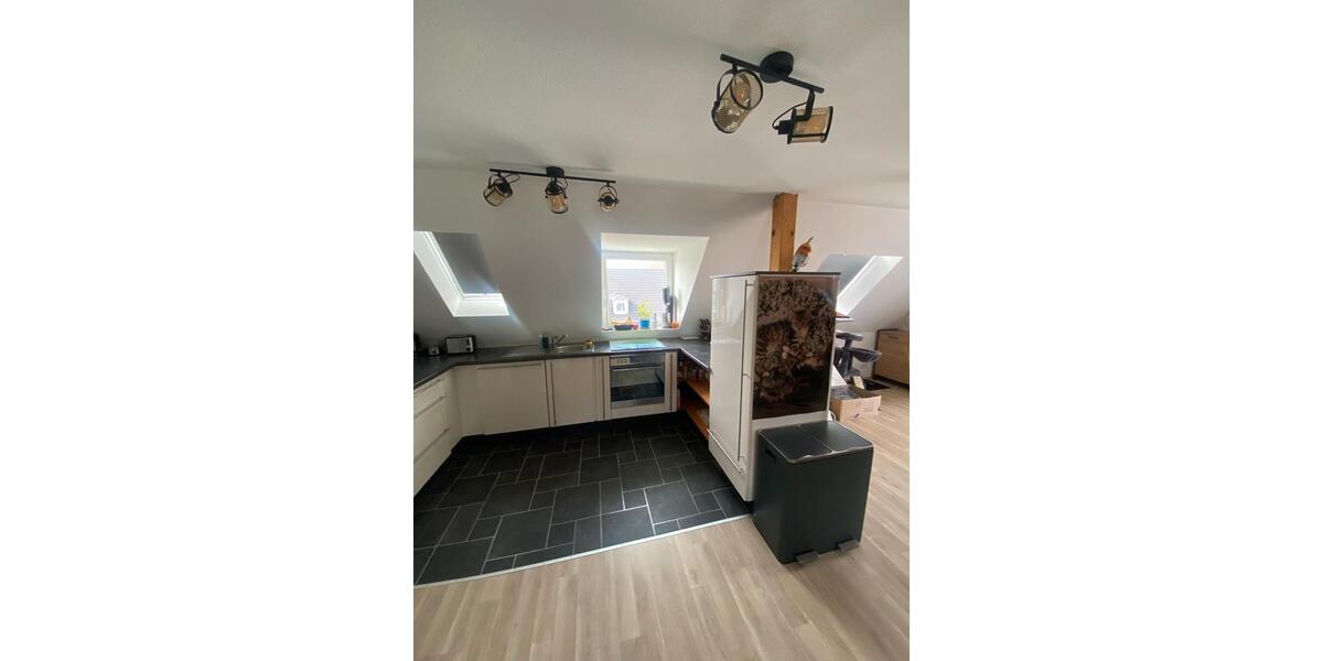 Dachgeschoßwohnung Remscheid Gemarkung Bergisch Born - 3 Zimmer, 85 m&sup2;, 1.170&euro; | Angebot:25851917