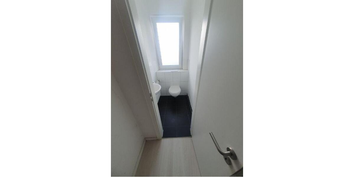 Etagenwohnung Remscheid Lüttringhausen - 4 Zimmer, 84 m&sup2;, 584&euro; | Angebot:23619680