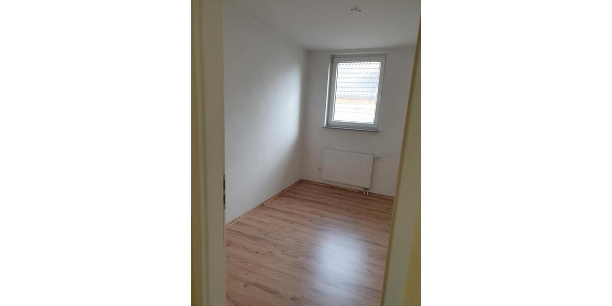 Etagenwohnung Langenfeld (Rheinland) - 3 Zimmer, 95 m&sup2;, 365.000&euro; | Angebot:26395115