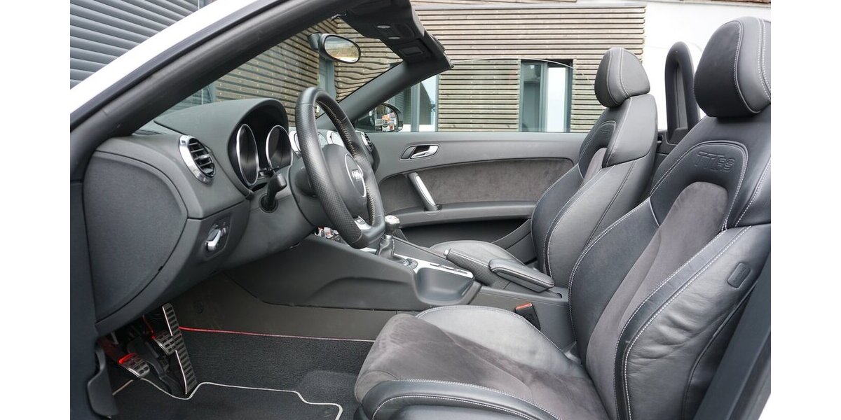 Audi TT RS plus Roadster quattro *503ps* Bose 290km/h 75.637 km 36.900 &euro; Wuppertal 42327