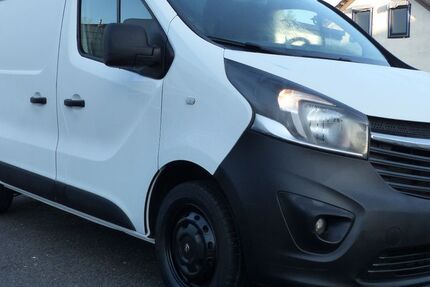 Opel Vivaro 123.800 km 10.800 &euro; Solingen 42699