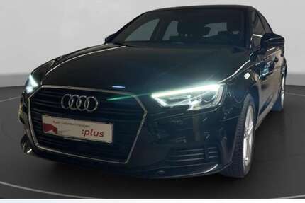 Audi A3 96.511 km 14.990 € Köln (Raderberg) 50968