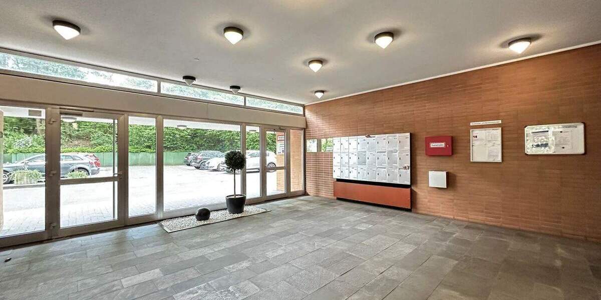 Etagenwohnung Bergisch Gladbach Bockenberg - 5 Zimmer, 129 m&sup2;, 245.000&euro; | Angebot:25718486