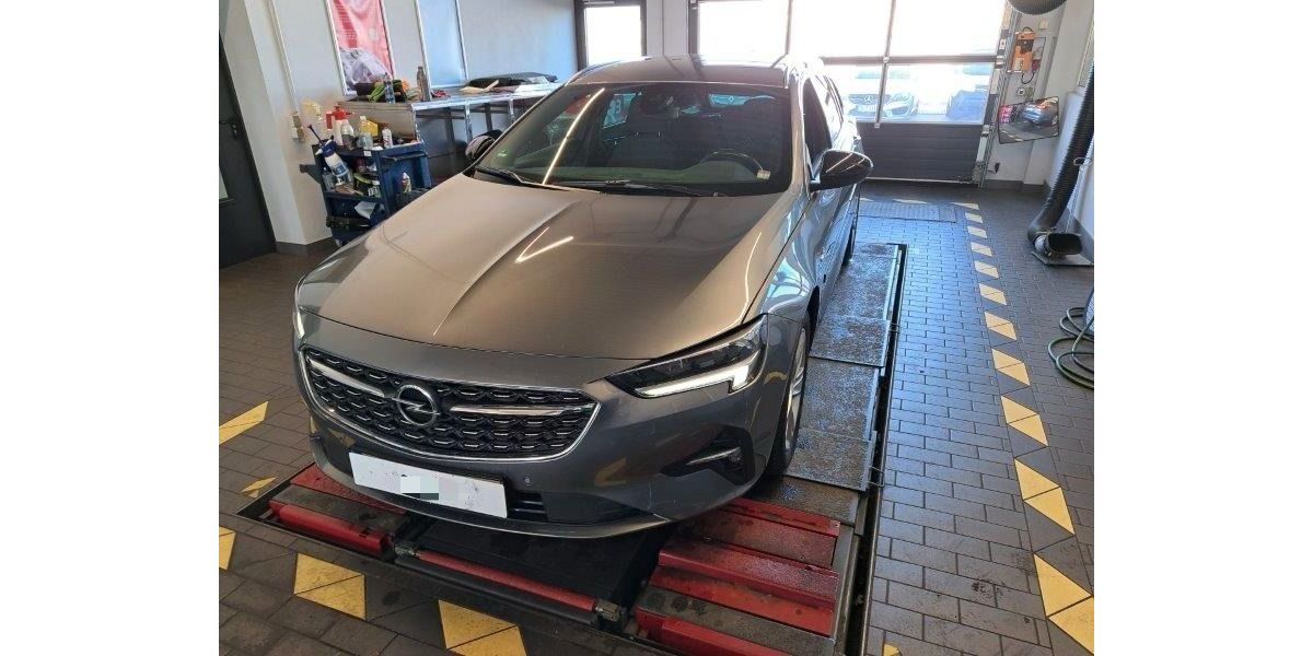 Opel Insignia 114.000 km 13.500 &euro; Köln 51067