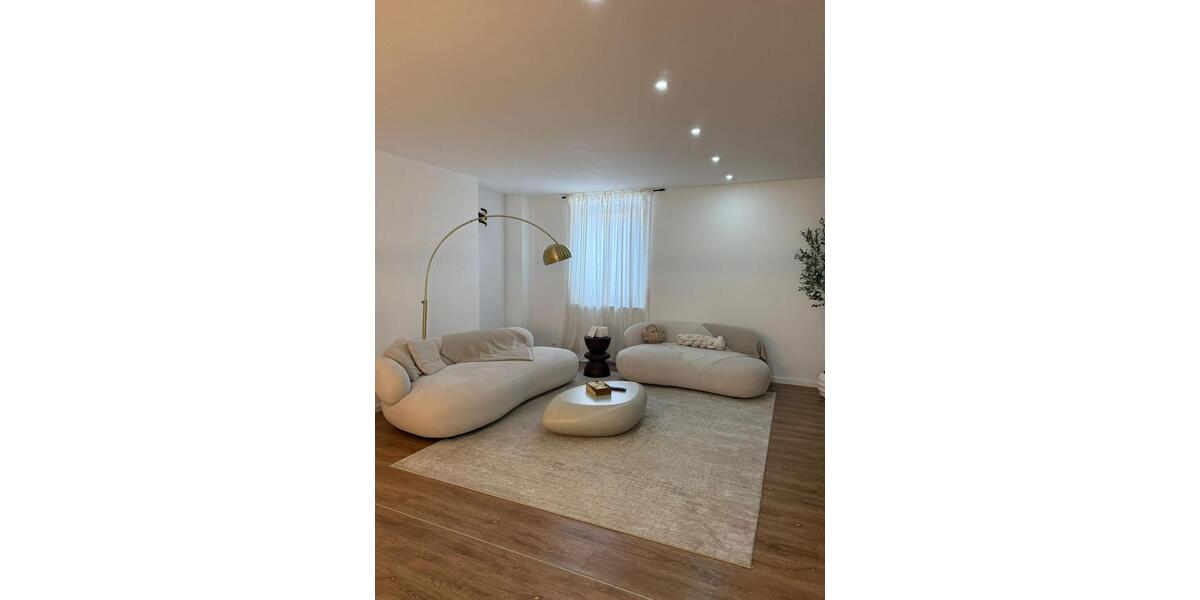 Bungalow Solingen Mitte - 4 Zimmer, 170 m&sup2;, 2.100&euro; | Angebot:27615095