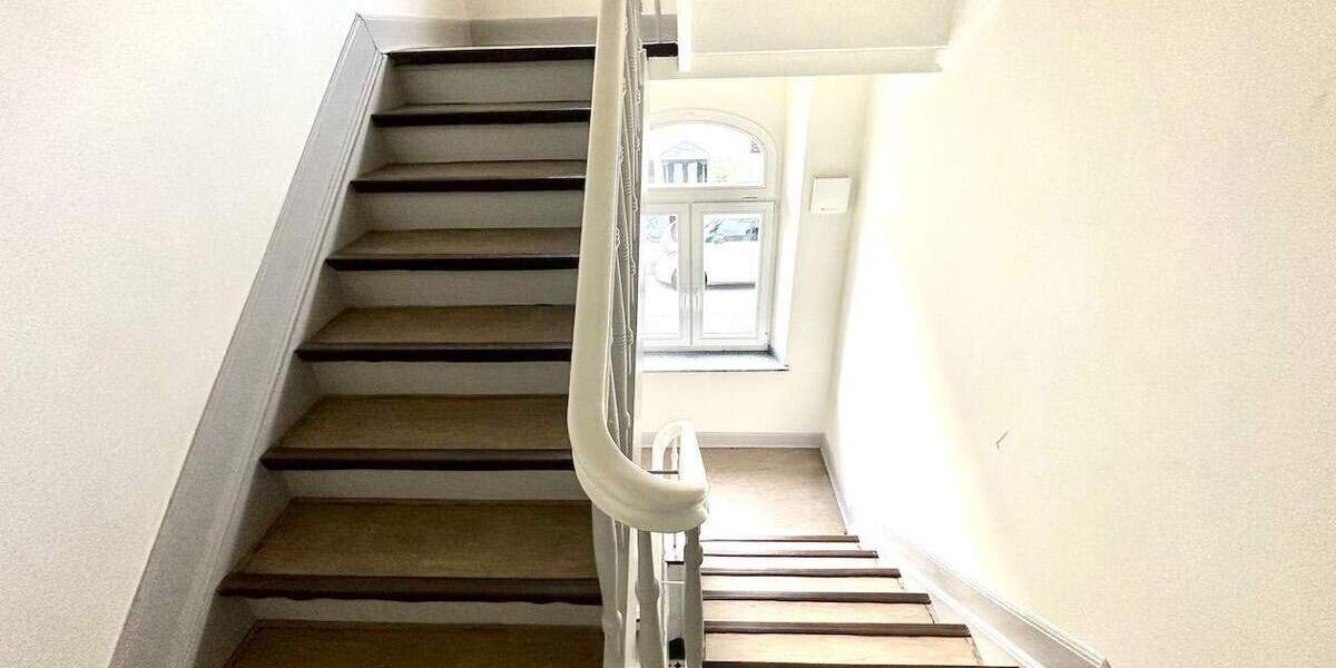 Mehrfamilienhaus, Wohnhaus Düsseldorf Heerdt - 6 Zimmer, 165 m&sup2;, 889.000&euro; | Angebot:24555516