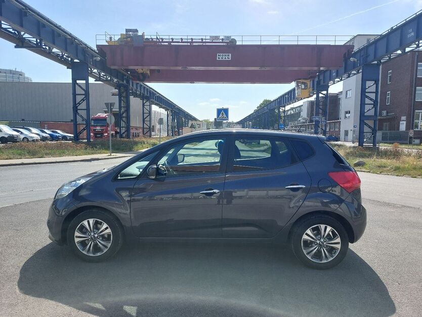 Kia Venga 24.800 km 8.990 € Mülheim 45476
