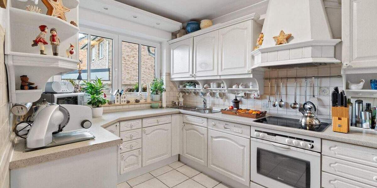 Reihenendhaus Langenfeld Reusrath - 4 Zimmer, 121 m&sup2;, 585.000&euro; | Angebot:23972938