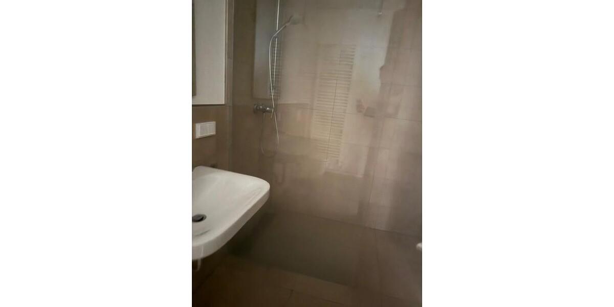 Erdgeschoßwohnung Bergisch Gladbach - 1 Zimmer, 41 m&sup2;, 680&euro; | Angebot:24117876